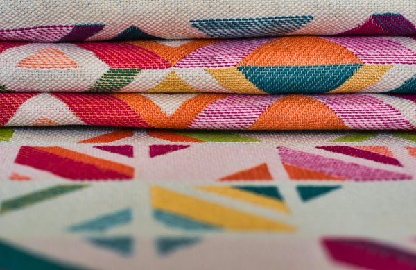 Créatrice passionnée par les textiles artisanaux : l'art au service de l'éthique